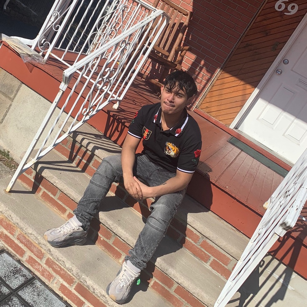 Meet your Posher, Dax